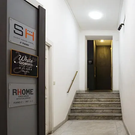 Rhome 4*